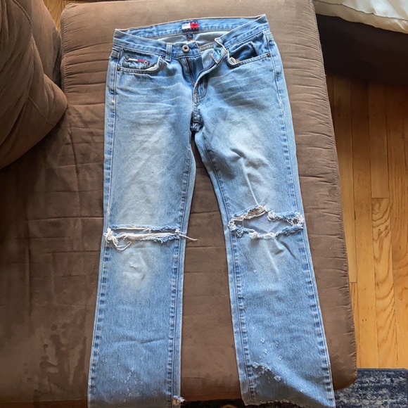 Retro 90's Tommy Hilfiger Distressed Jeans - Picture 2 of 5